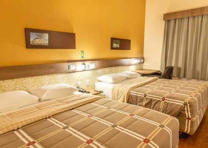 Hotel 10 Blumenau