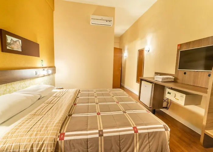 Hotel 10 Blumenau