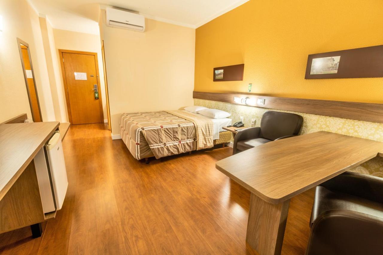 Hotel 10